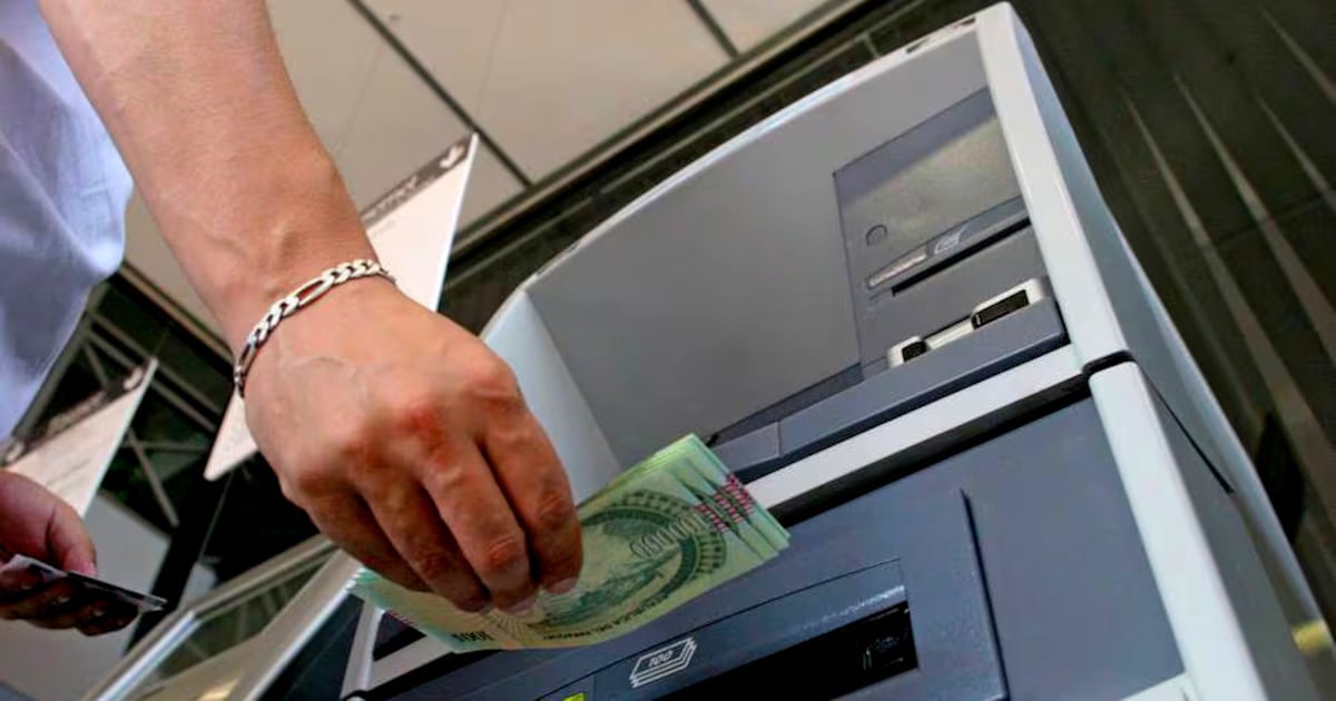 Datos oficiales muestran avance en ingresos, pero sigue debate por ajuste salarial