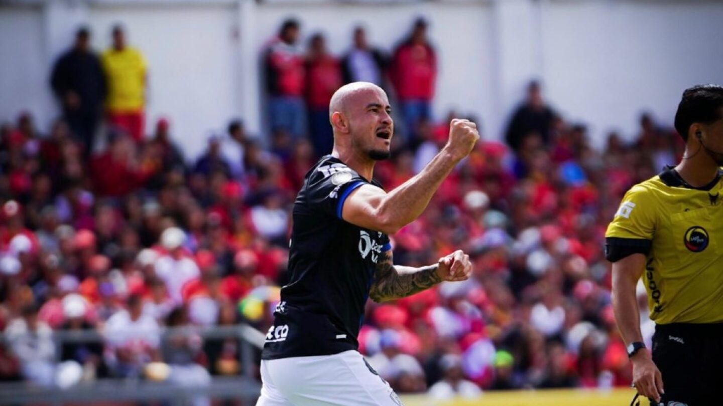 Remontada épica de la mano de Carlos González