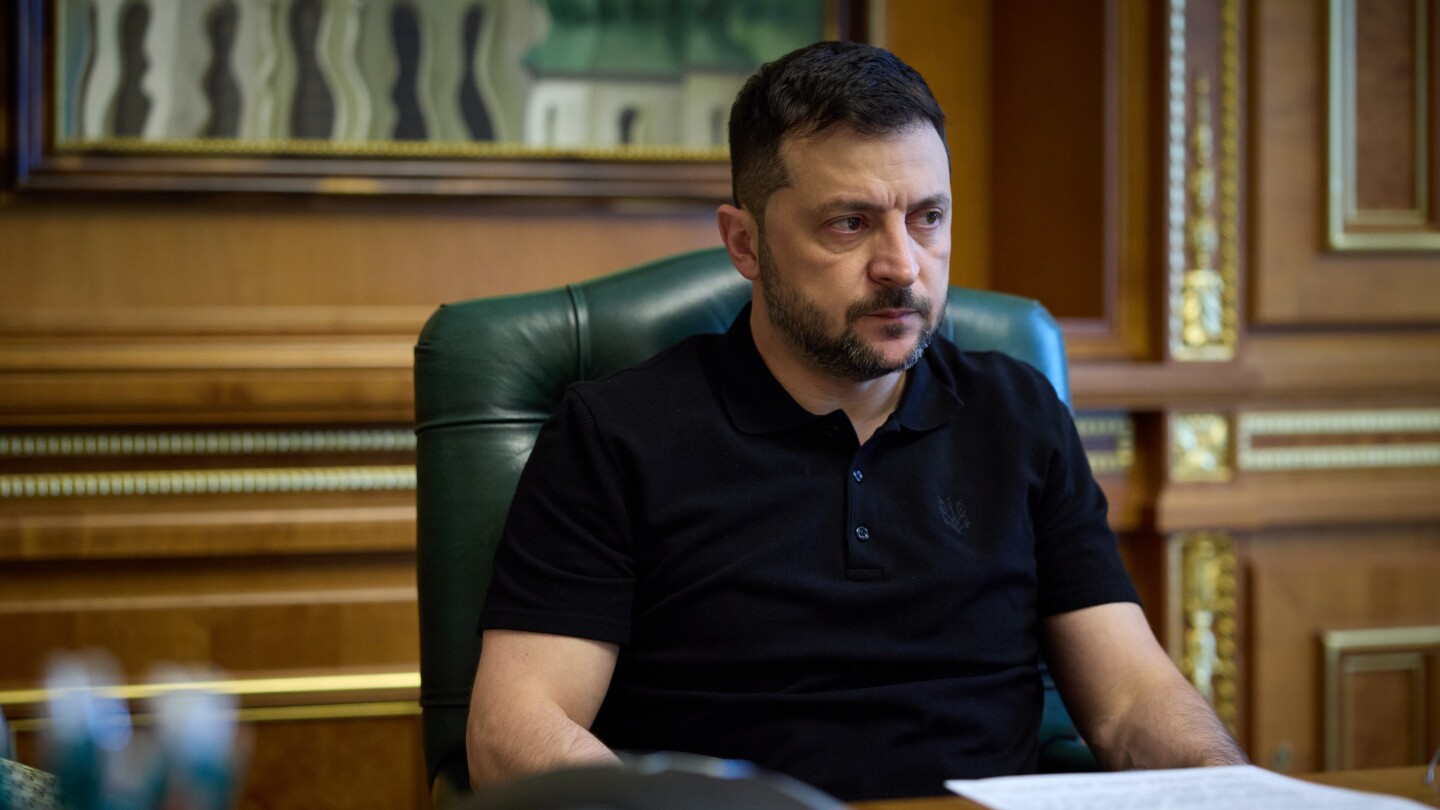 Zelenski expresa preocupación por las entregas de armas estadounidenses