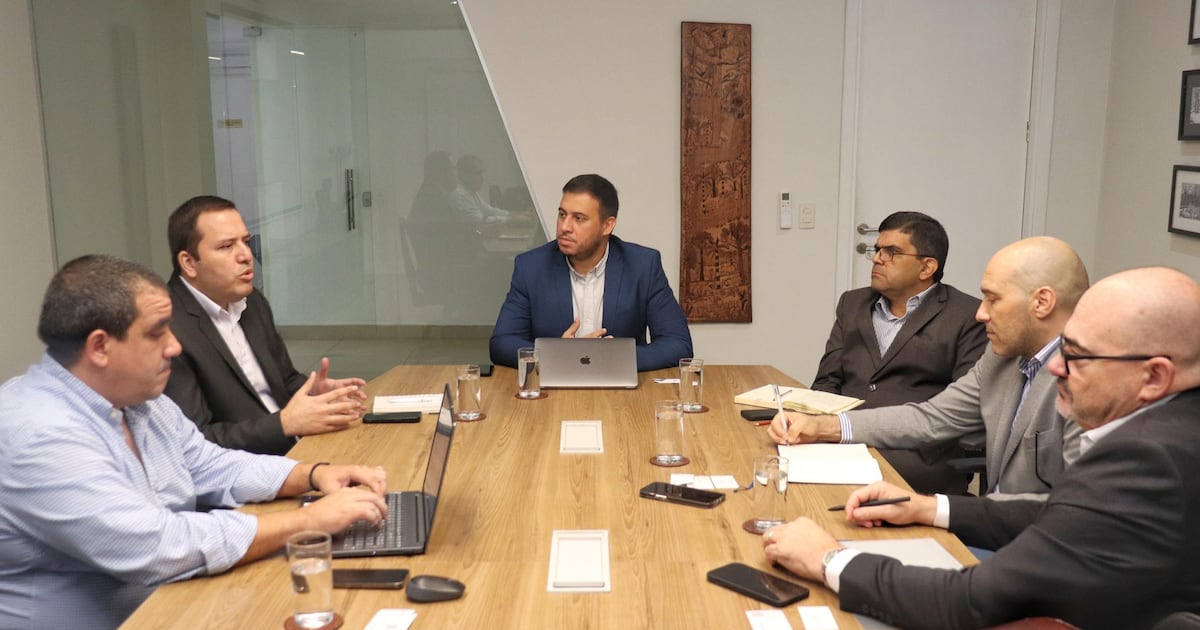 Abu Dhabi apunta a fortalecer conectividad aérea con Paraguay