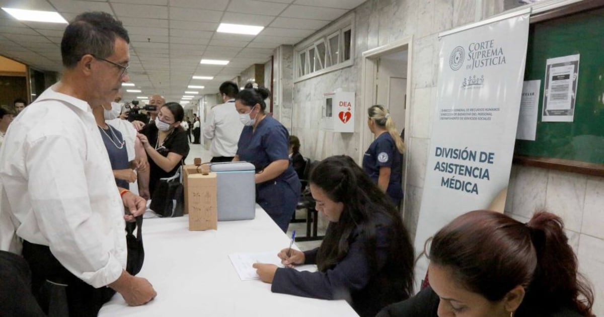 Vacunación masiva en el Palacio de Justicia refuerza la prevención de la influenza