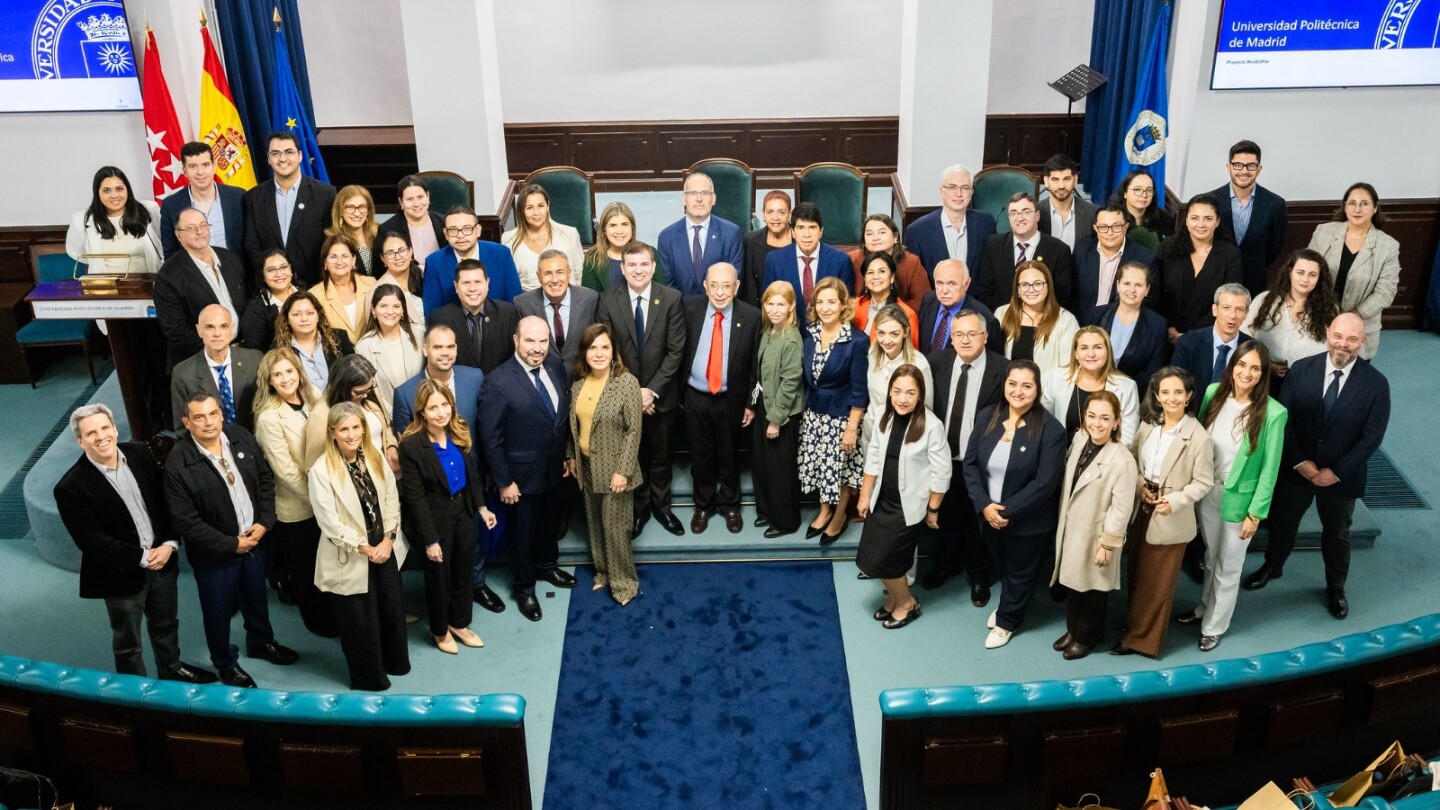 Misión internacional impulsa la modernización de la educación superior en Paraguay