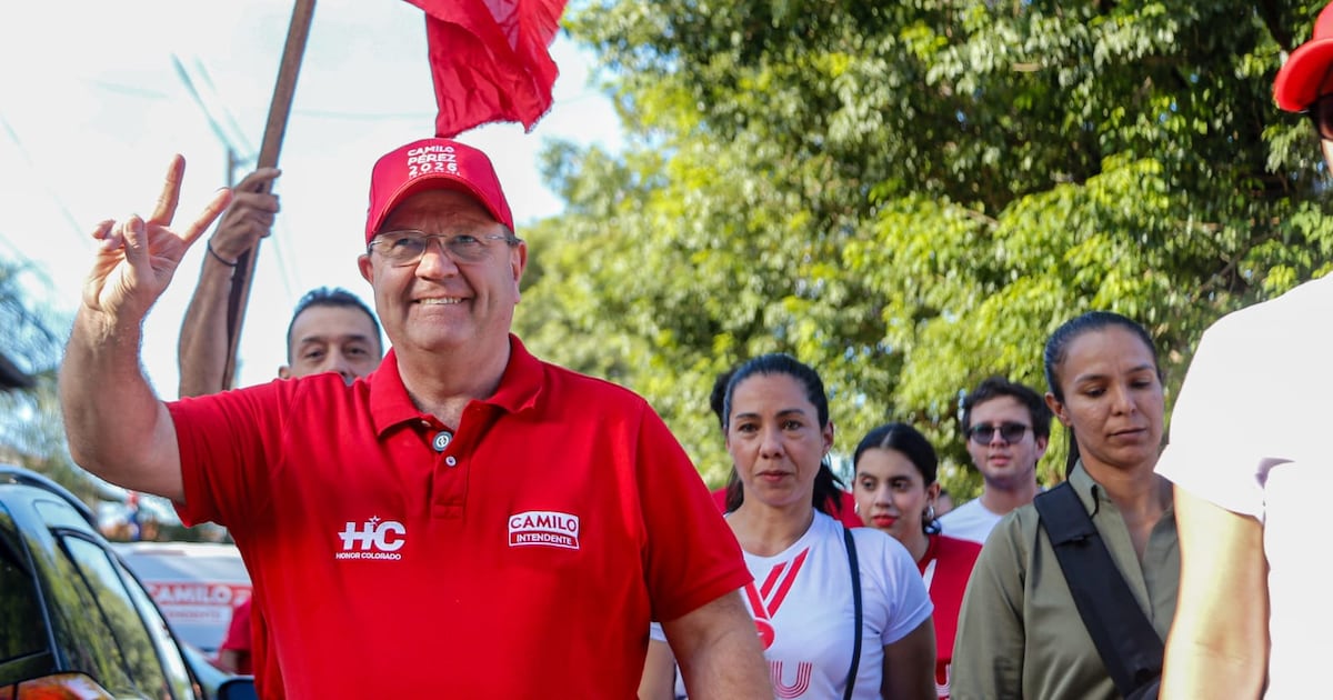 Camilo Pérez intensifica campaña en barrios asuncenos con propuestas de desarrollo urbano