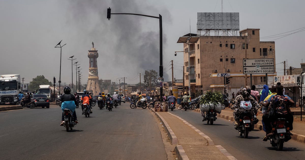 Ola de ataques yihadistas sacudió Mali, que lleva una década en conflicto bélico