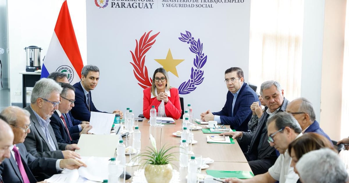 Convocan al Conasam para definir el reajuste del salario mínimo el próximo martes