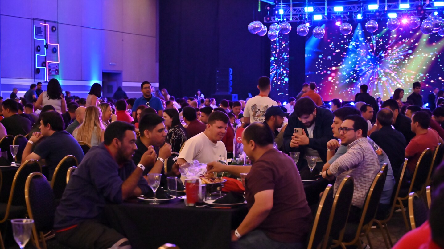 Garden celebra el Día del Trabajador con almuerzo especial