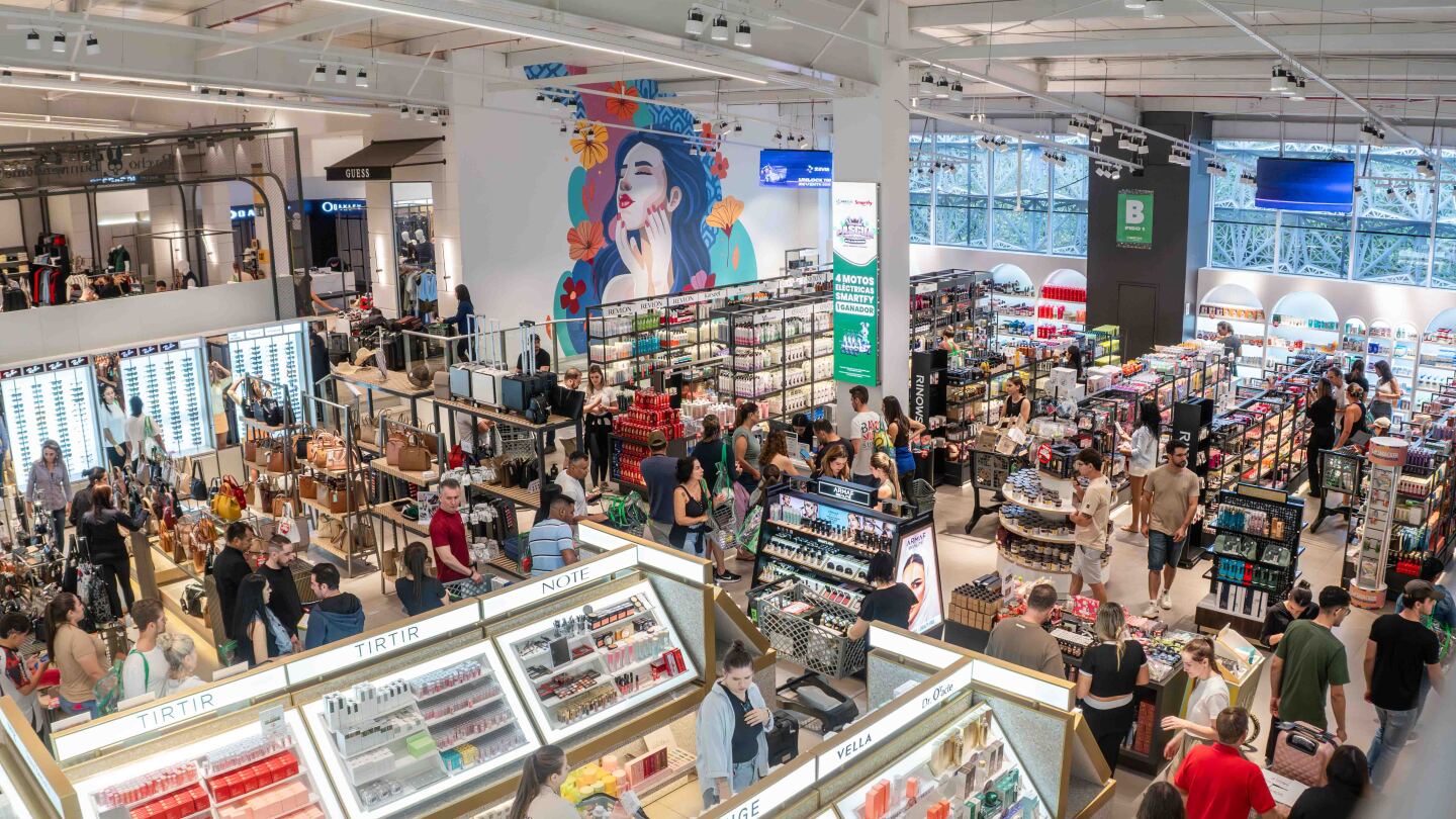 Crazy Week 24 Horas en New Zone convierte la frontera en un polo de compras en la previa del Día de la Madre