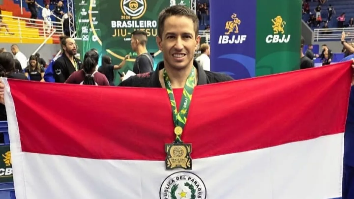 Sergio Villasanti se consagra bicampeón en Brasil y fortalece el jiu jitsu paraguayo