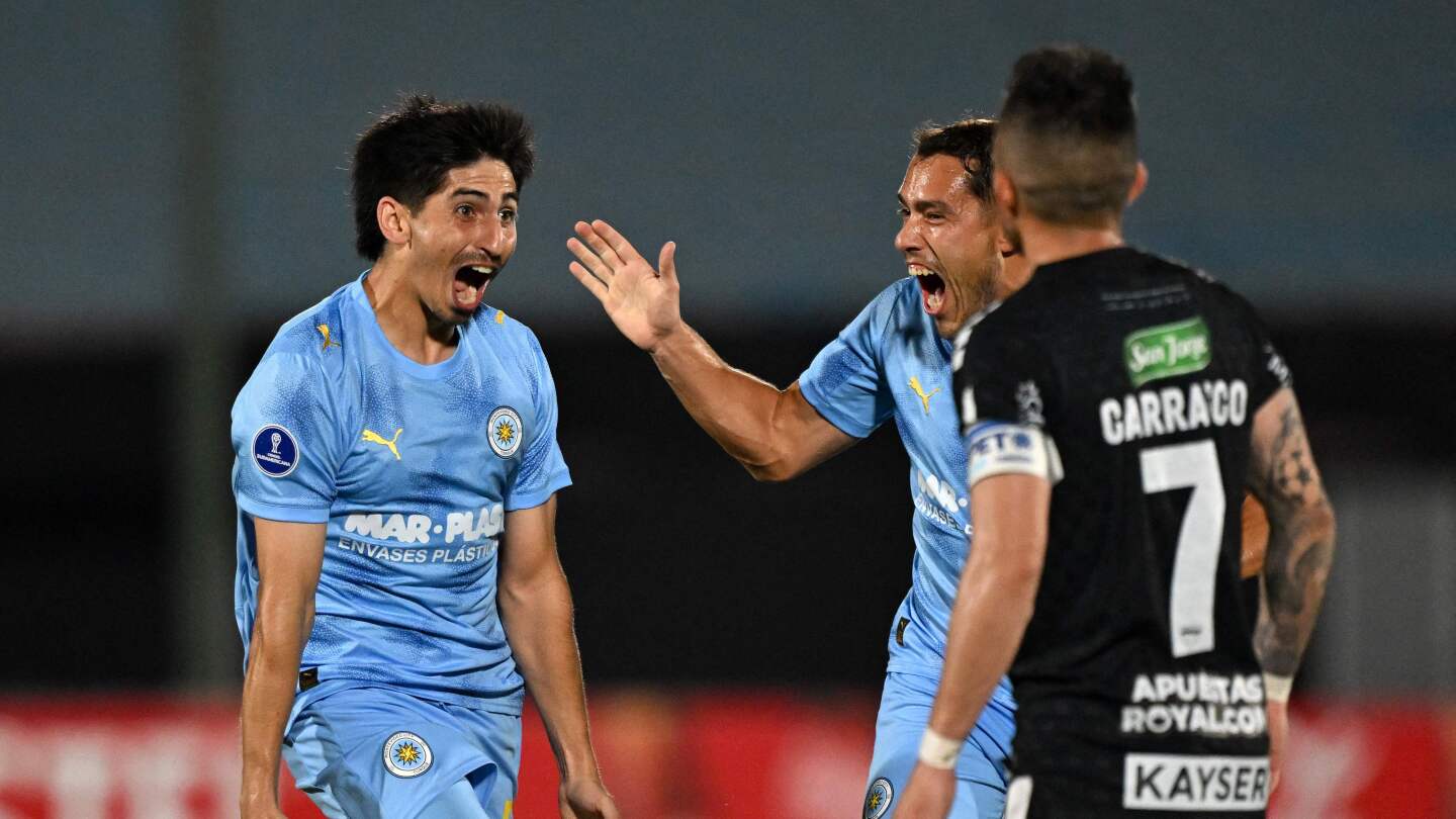 Pizzichillo acerca a Montevideo City Torque a la próxima ronda