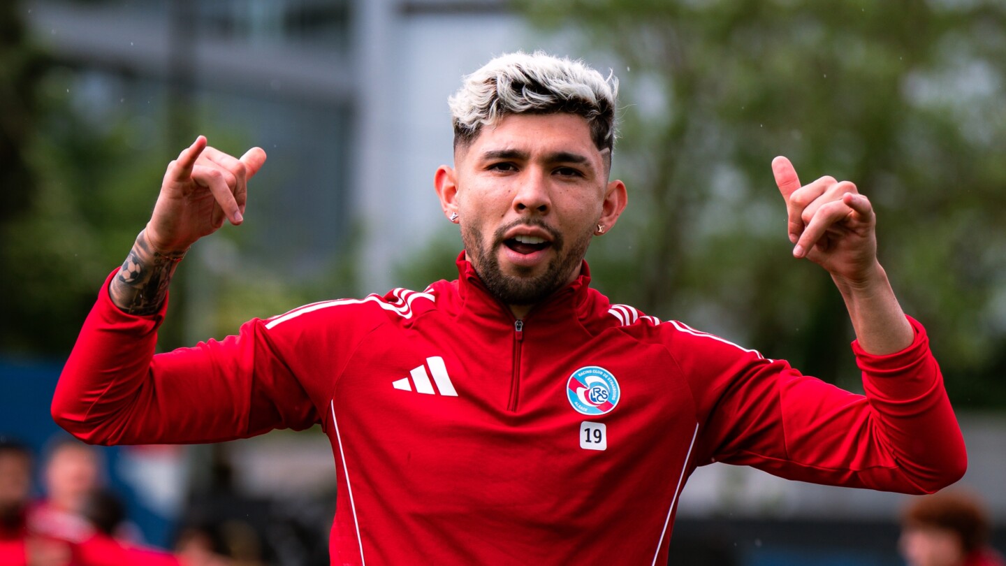Julio Enciso arranca de titular en la revancha de las semifinales de la Conference League
