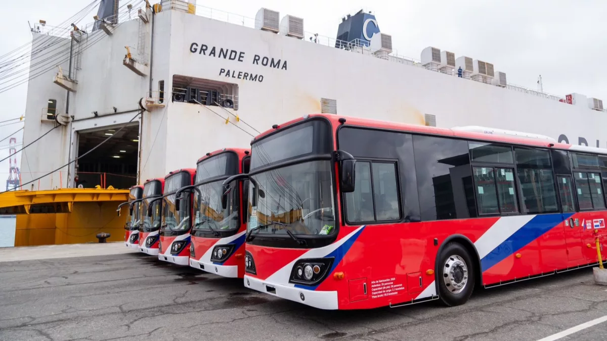Reforma del transporte avanza con decreto y abre licitación de buses en junio (sistema mueve US$ 100 millones al año)