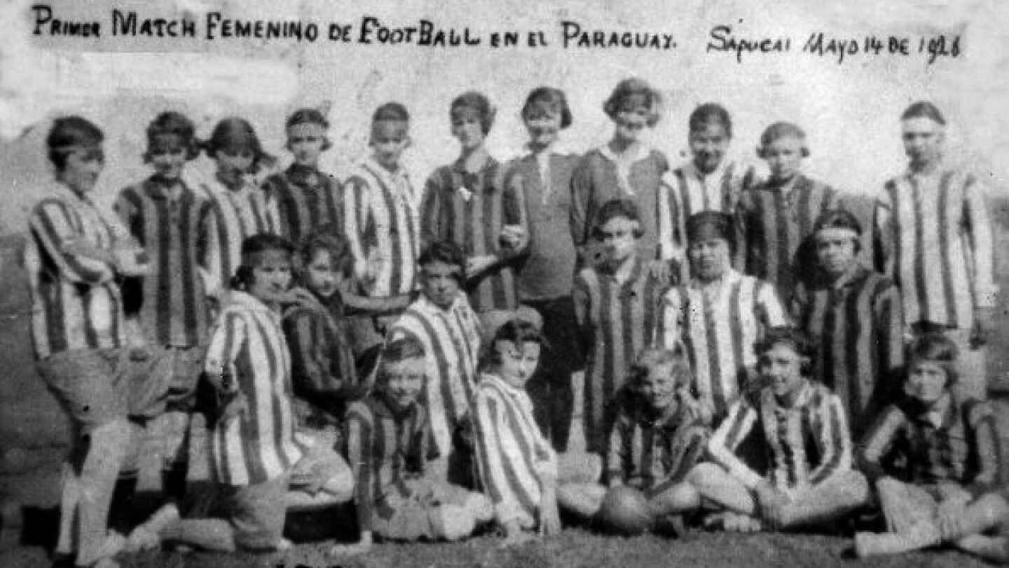 El centenario del primer partido de fútbol femenino en el Paraguay