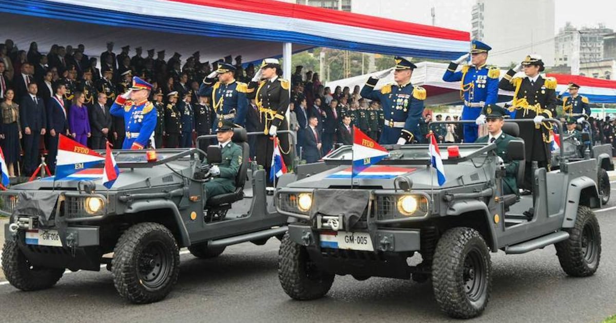 Alliana oficializa que se realizará el tradicional desfile militar por las fiestas patrias