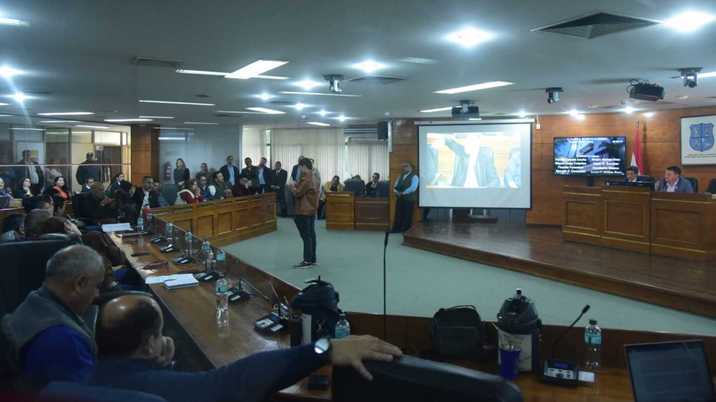Lo que tenés que saber: Junta rechaza balance, incendio en Mercado de Itauguá y habrá desfile