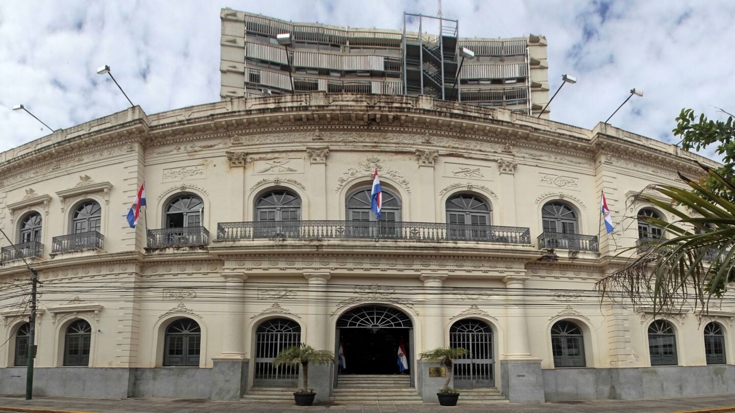 Paraguay condena ataques a Catar y Kuwait y pide resolver diferencia por "vías pacíficas"