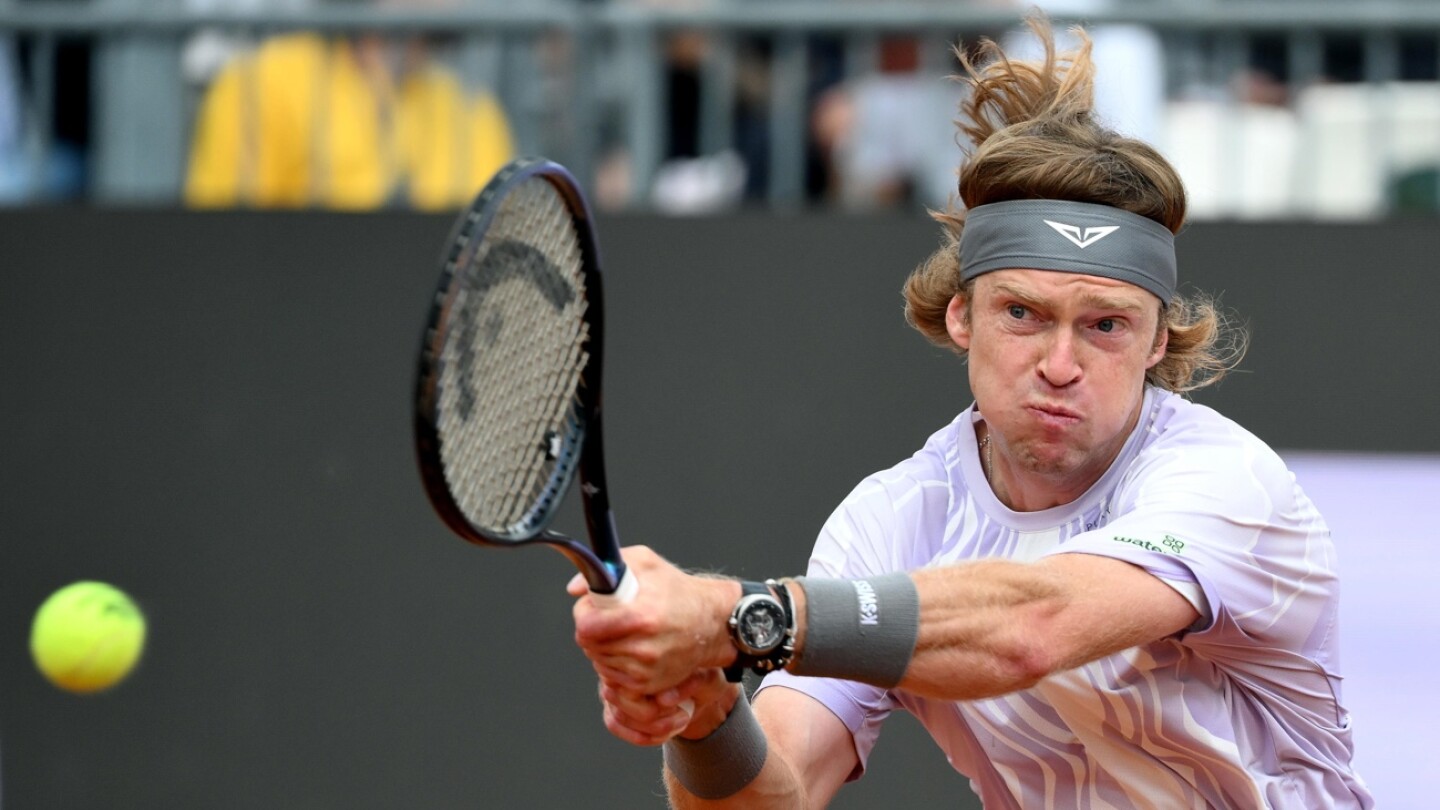 Rublev se cita con Sinner en cuartos de final