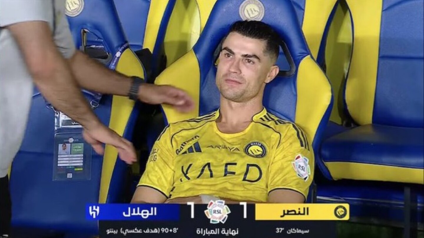 Un error de Bento aplaza la primera liga de Cristiano con el Al Nassr