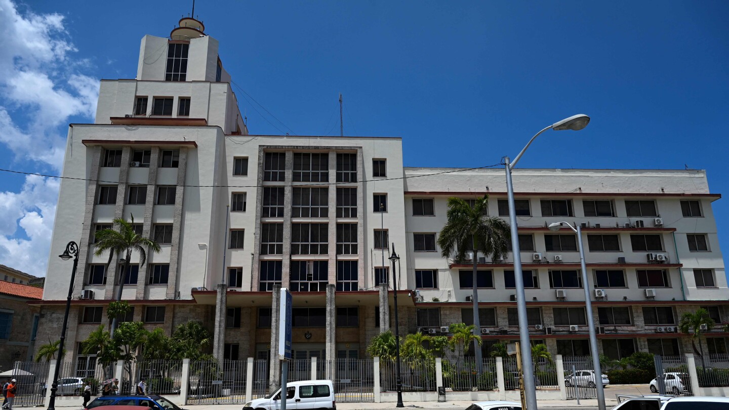 EEUU reitera su oferta de 100 millones de dólares en ayuda humanitaria para Cuba