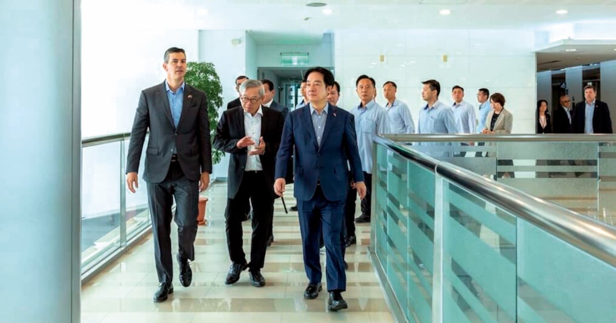 Gobierno destaca apertura de mercados e inversiones tras gira de Peña por Asia
