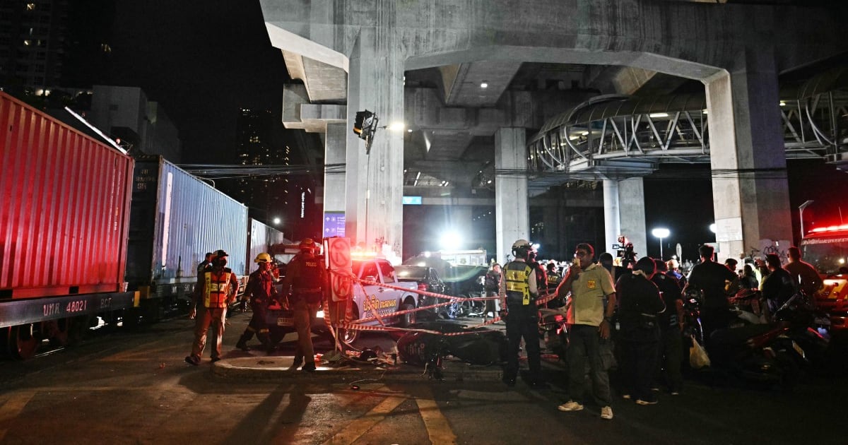 Tailandia: reportan 8 muertos y más de 30 heridos tras choque de tren y un bus