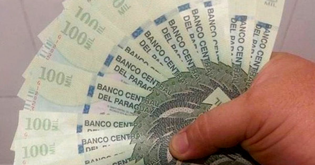 Cambio en cálculo del salario mínimo debe ser para el próximo año, sugiere ministro de Industria