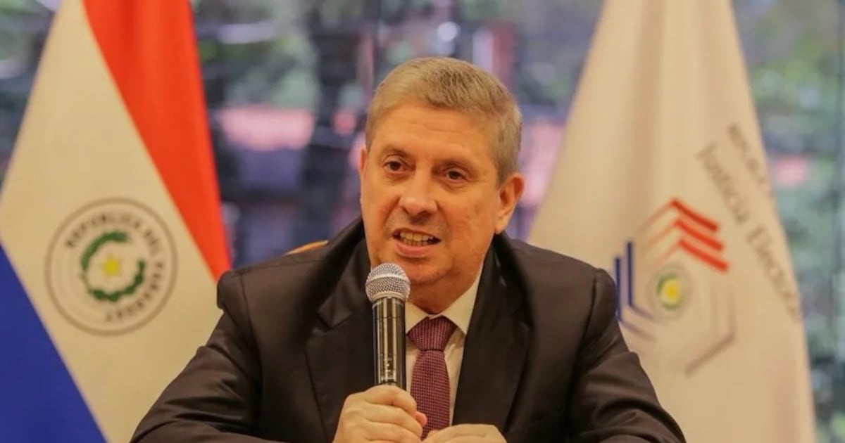 Suspensión de internas se vincularía con intento de volver a listas sábanas, según ministro