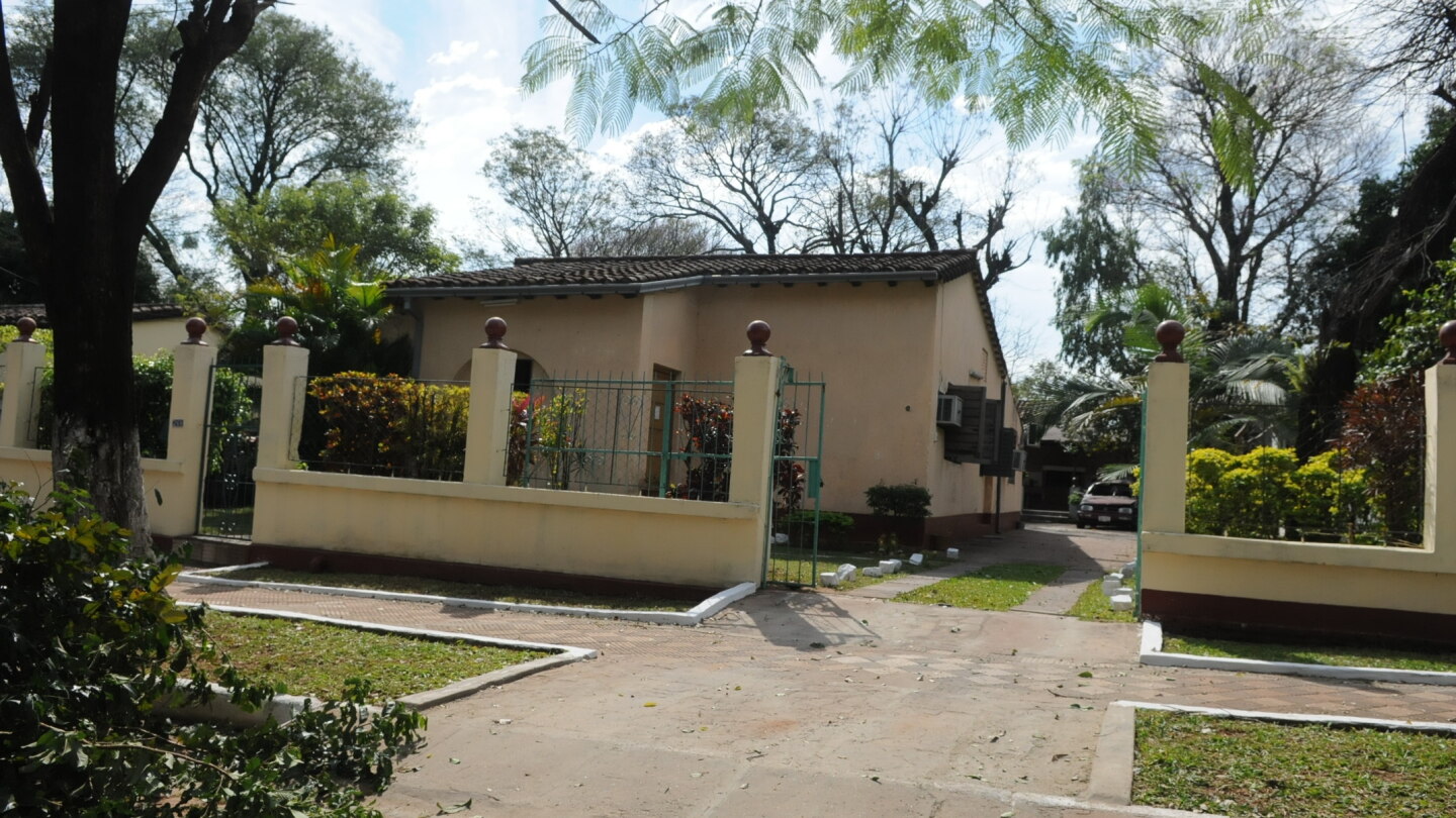 Fretes solicita auditoría de viviendas de la Villa Santo Domingo de IPS que no se logran alquilar