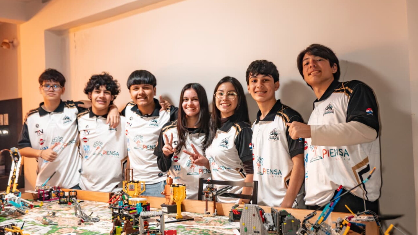 Un “cocidito” solidario, el pedido de alumnos de CDE para viajar a un concurso de robótica