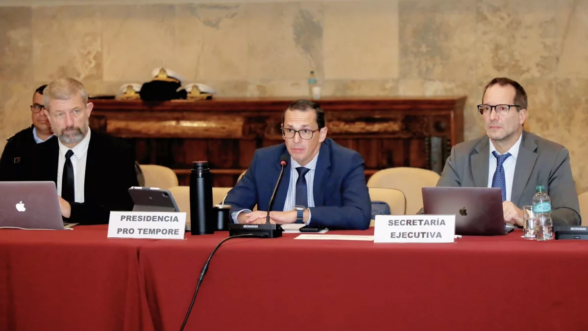 Privatización del tramo argentino de la Hidrovía genera preocupación: plantean mantener tarifas para preservar competitividad