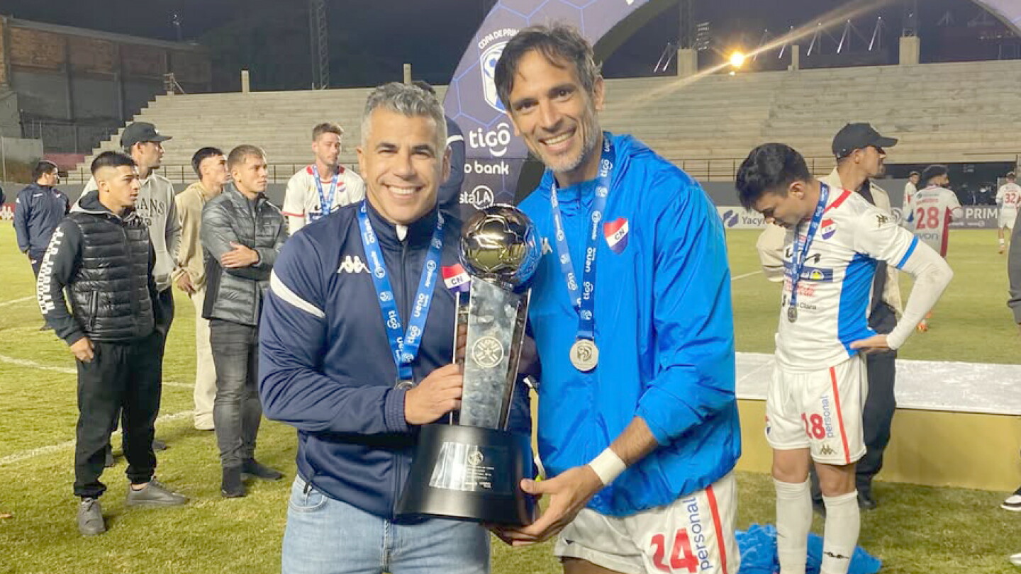 Nacional apunta a sostener la base para pelear el Clausura