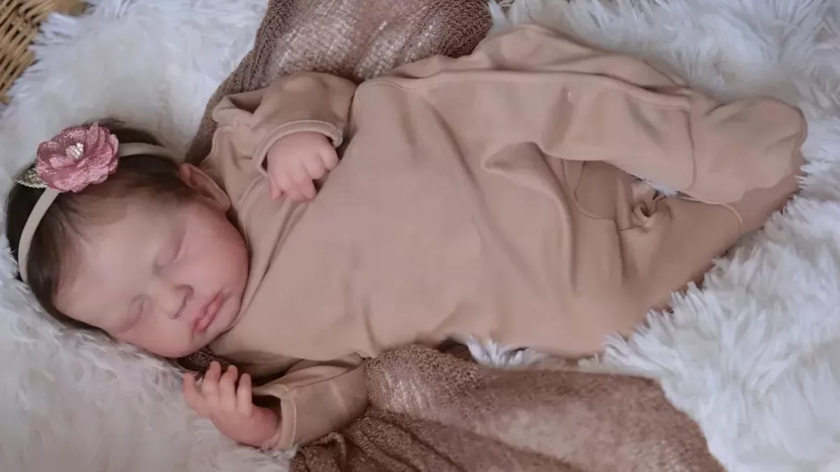 Bebés reborn: la tendencia de muñecos hiperrealistas llega a Uruguay