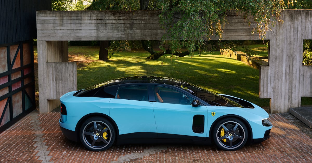Luce, el primer vehículo eléctrico de Ferrari