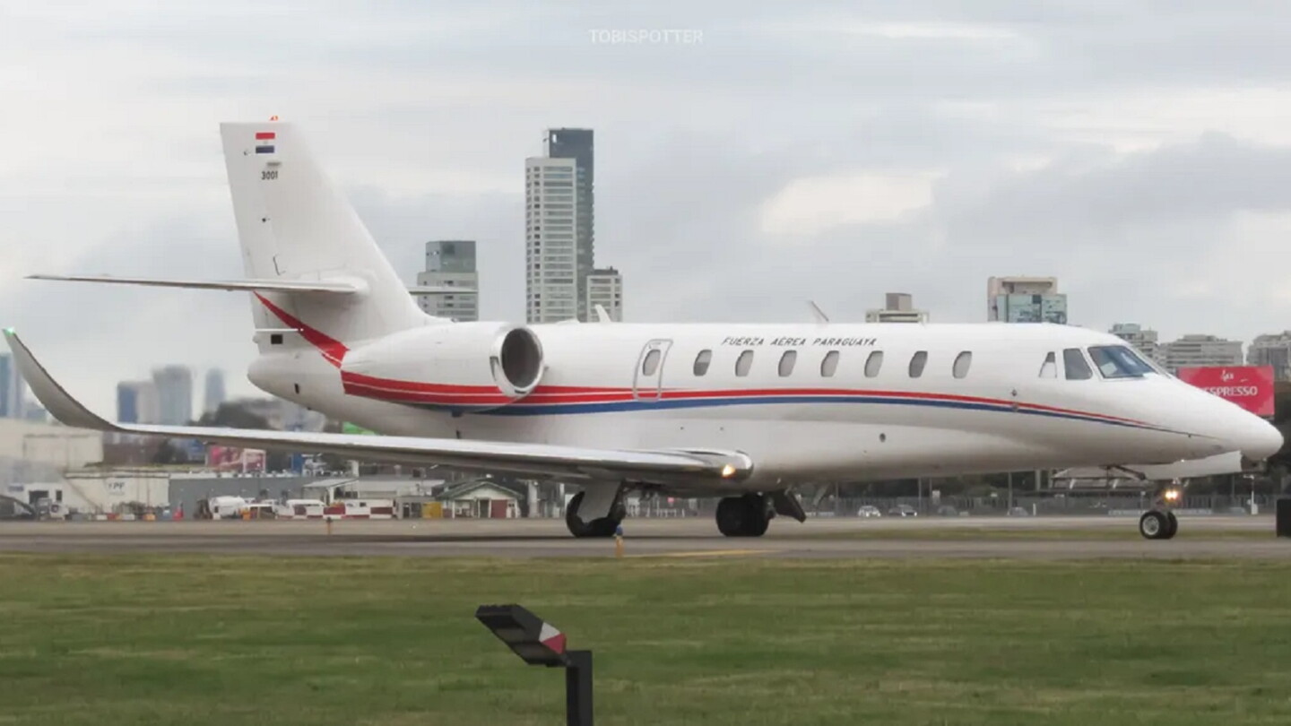 Primera dama e hijos usaron avión presidencial para ir a Buenos Aires a acto oficial