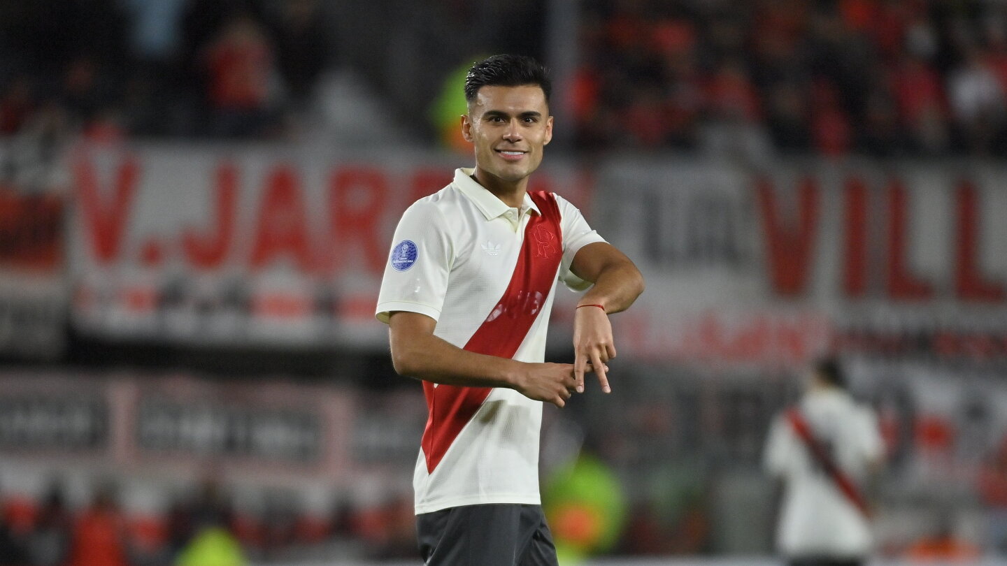 River Plate golea a Blooming y avanza a octavos