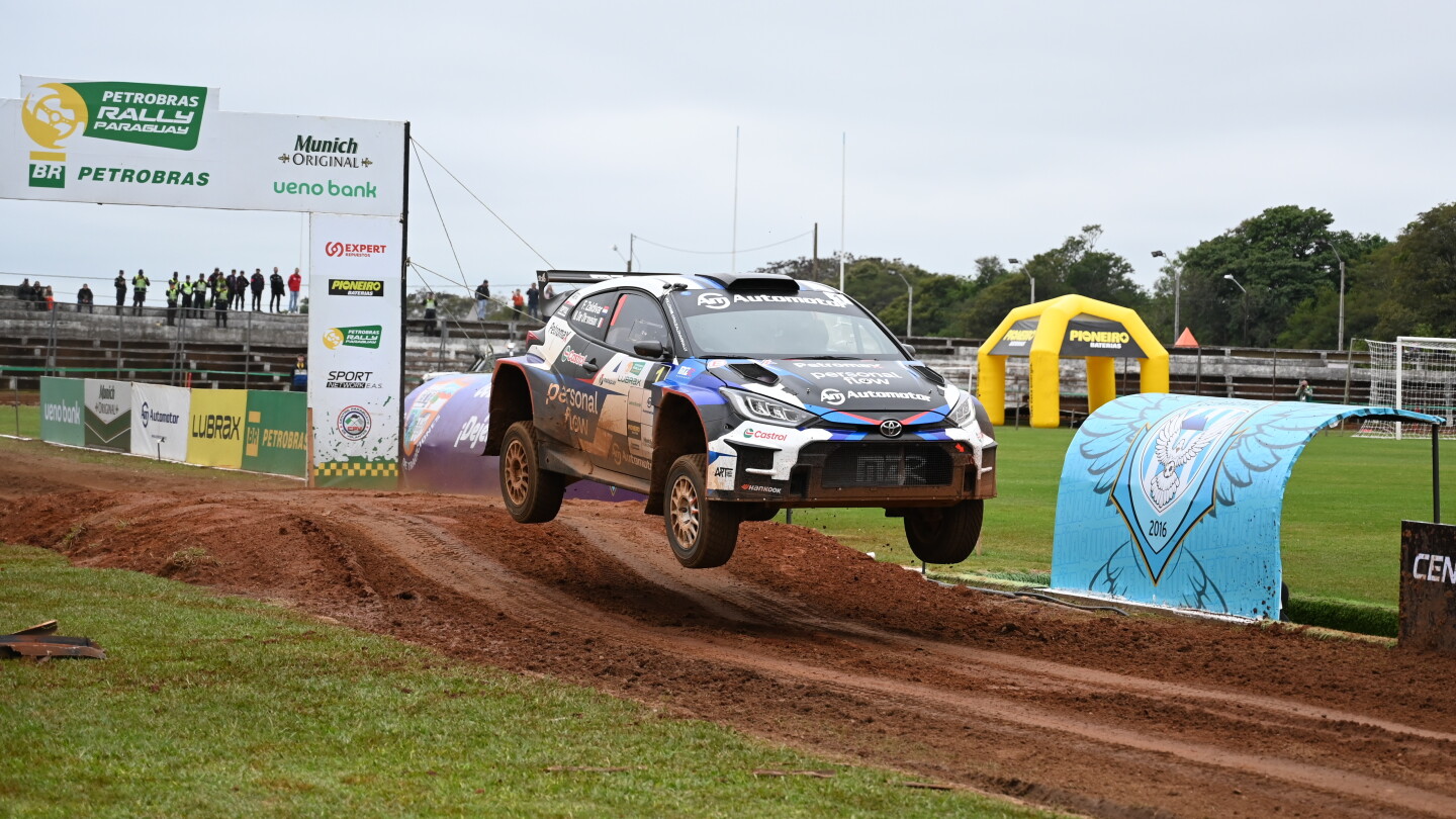 Fabrizio Zaldívar se quedó con el Rally del Guairá 2026