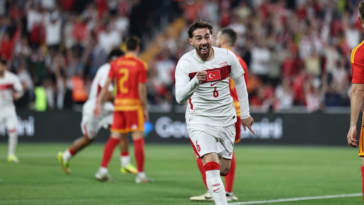 Turquía, rival de la Albirroja, goleó a Macedonia del Norte