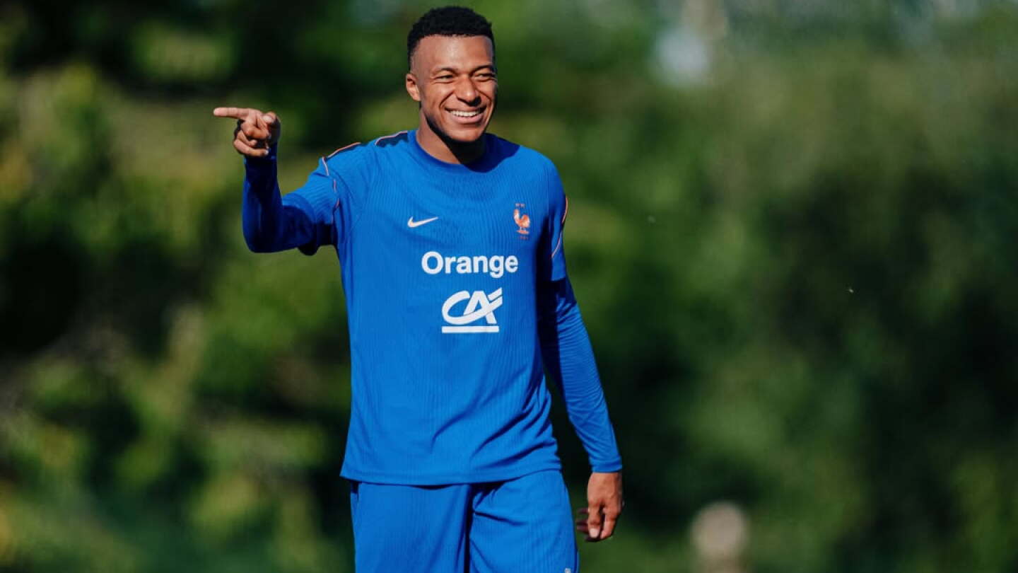 Deschamps: "Mbappé está en plena forma. Física y psicológica"
