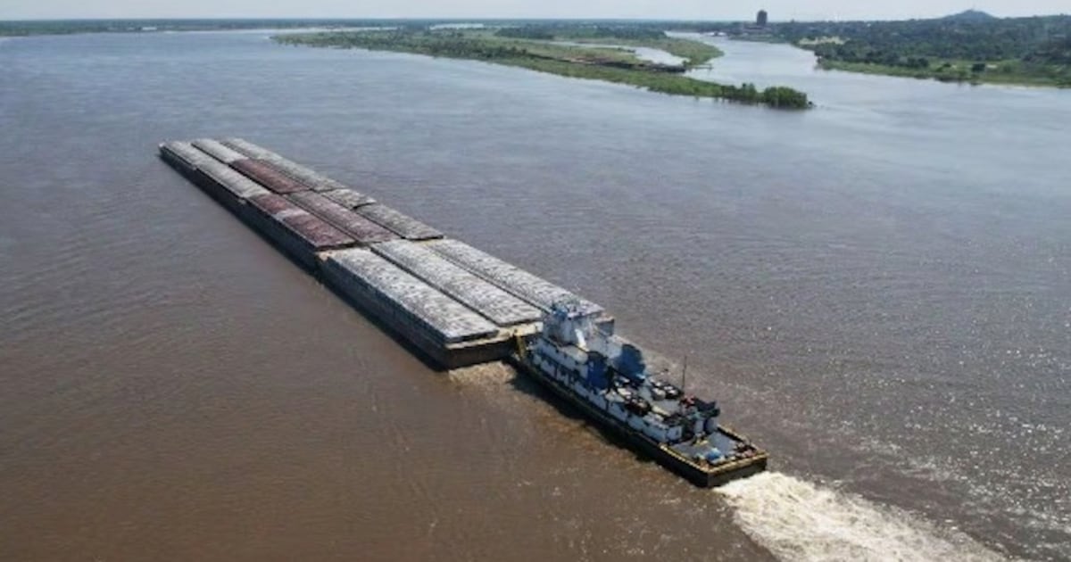 Especialista afirma que Paraguay superó a Argentina en competitividad logística fluvial