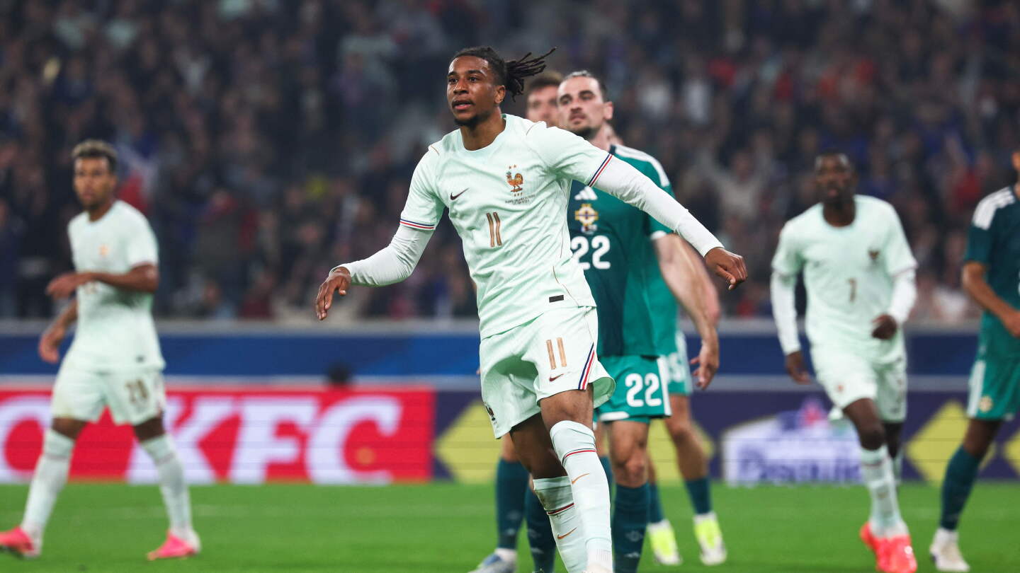 Michael Olise brilla con triplete en victoria de Francia
