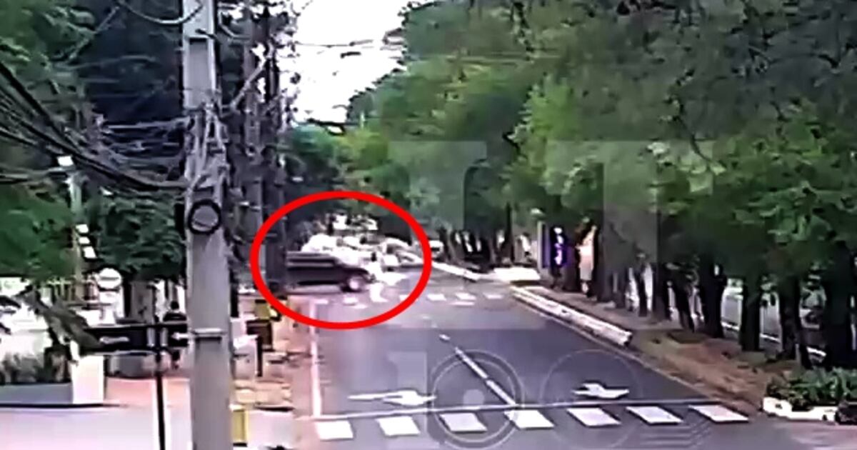 Video: aparece otro ángulo del accidente de Mauricio Espínola
