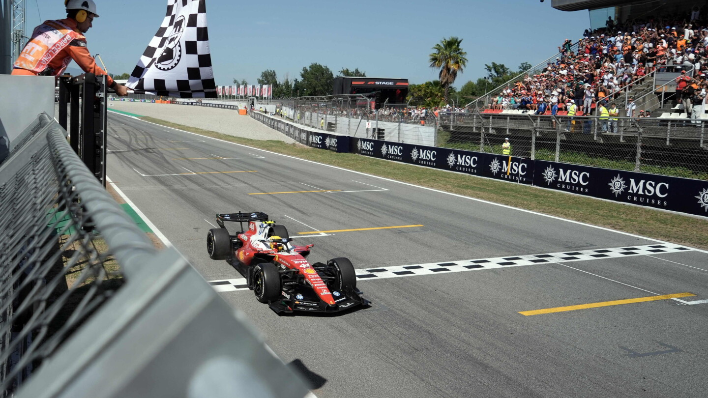 Hamilton logra su primer triunfo con Ferrari