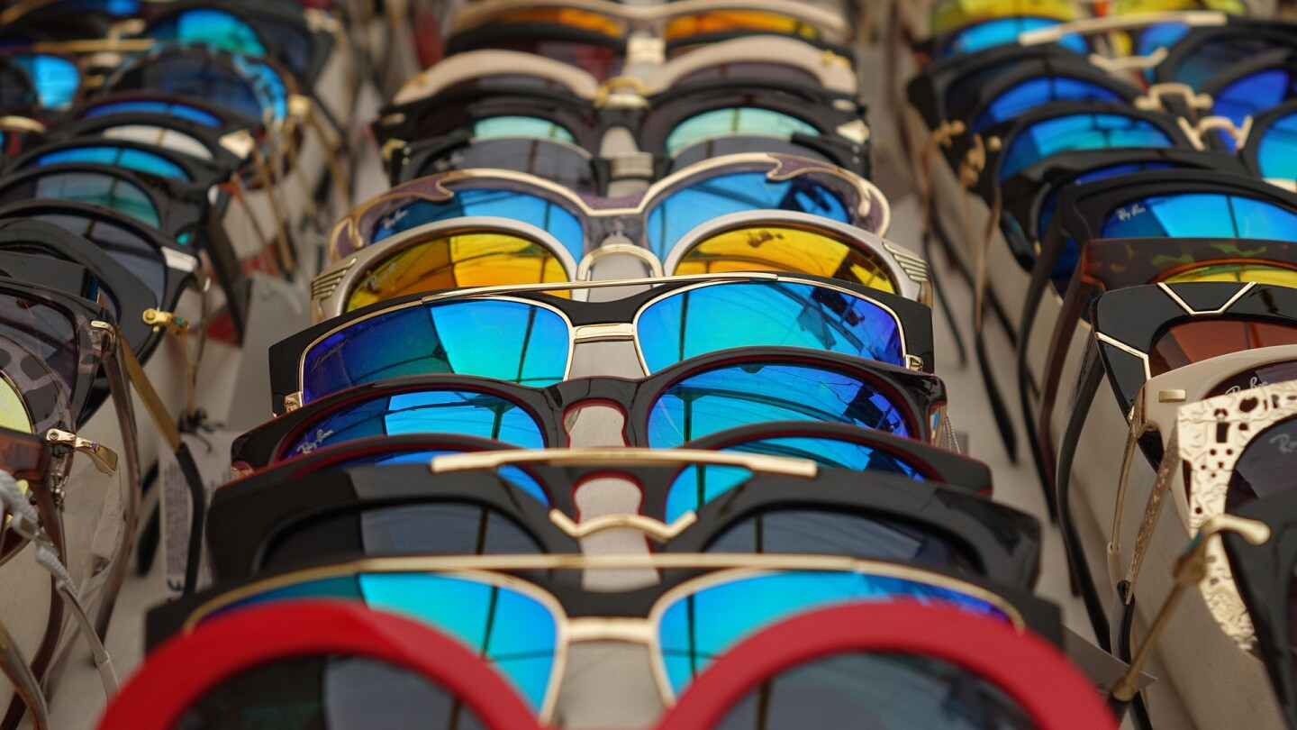 Las 5 claves para saber comprar un lente de sol: ¿Cuadradas, redondas o estilo 'cat eye'?
