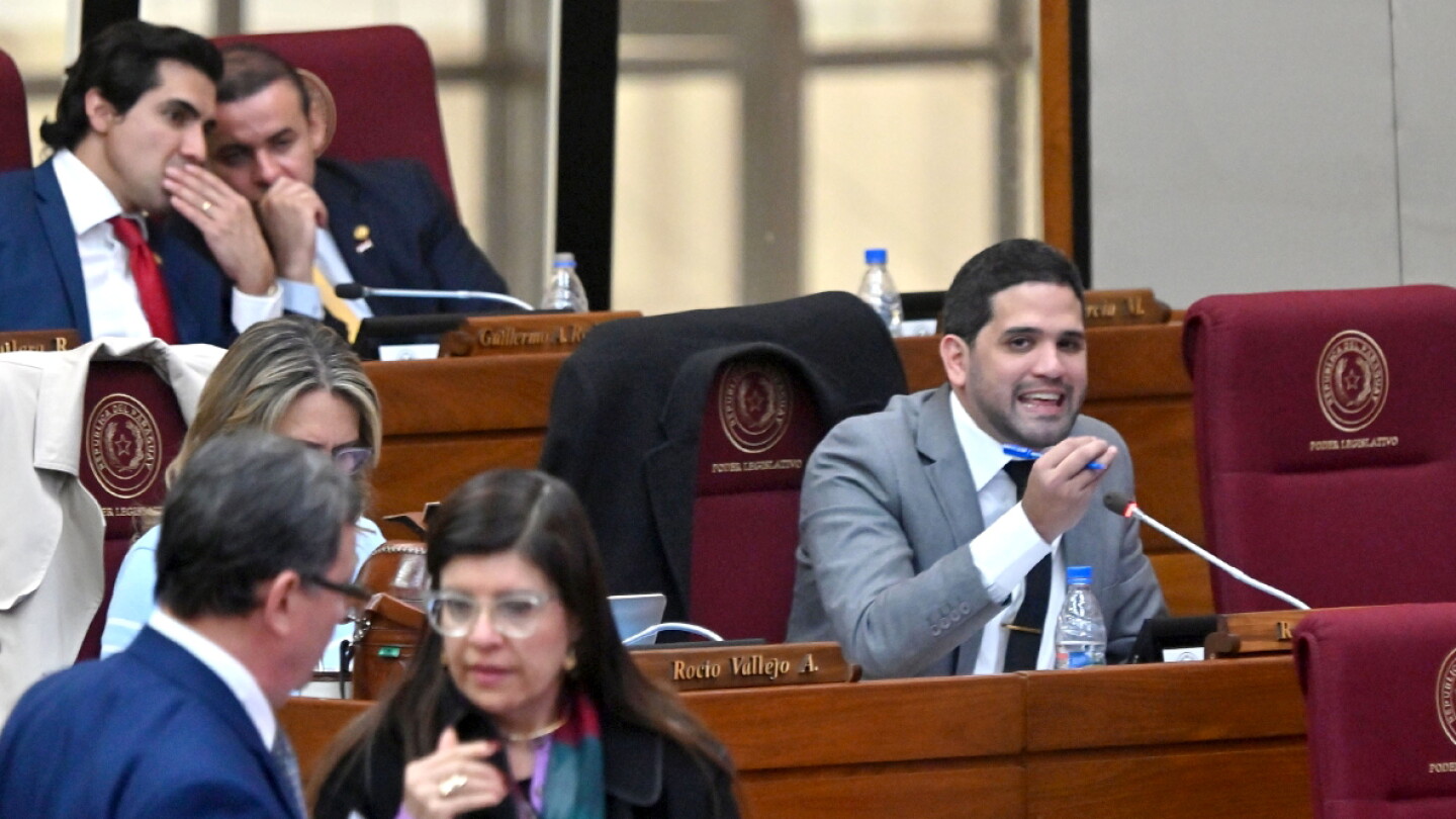 Diputado acusa al MEC de ser cómplice de esquema de títulos