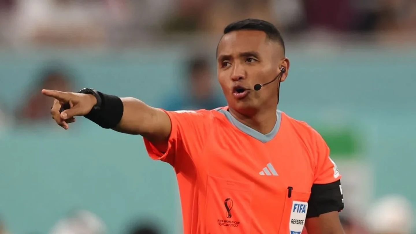 FIFA designa árbitro salvadoreño para el partido entre Turquía y Paraguay