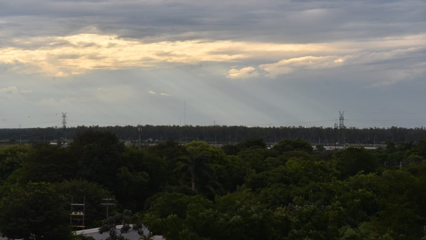 Jueves con leve ascenso de la temperatura y lluvias dispersas