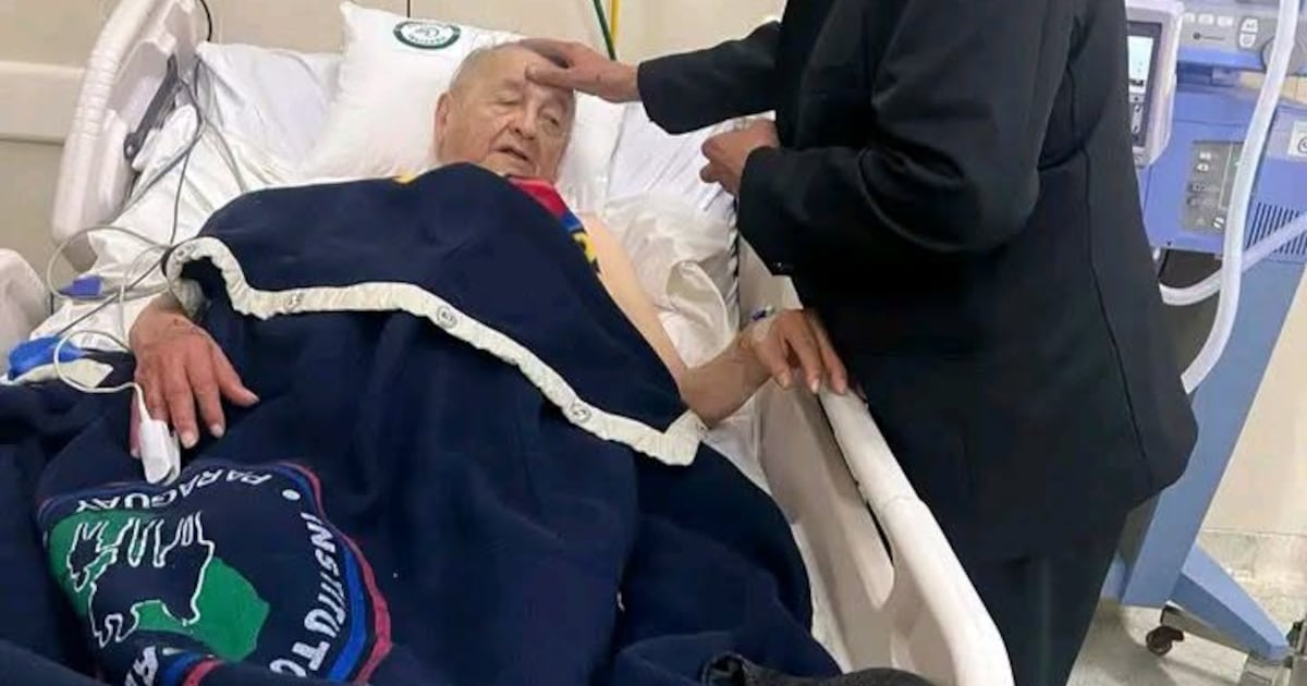 Monseñor Mario Melanio Medina, en delicado estado de salud