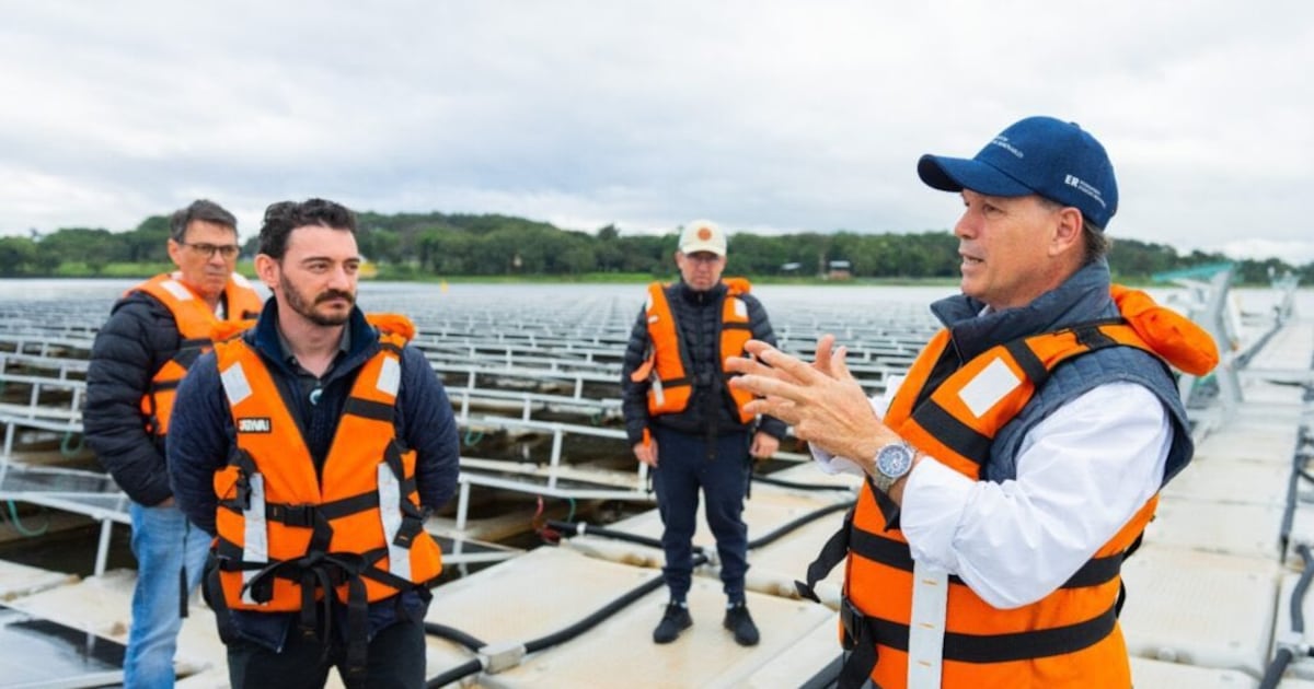 Presidente de compañía de saneamiento de Brasil visitó Itaipú interesado en planta solar flotante