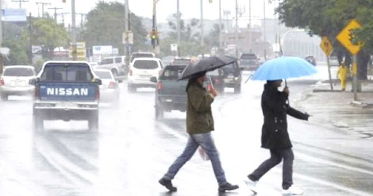Frente frío ingresa con tormentas y vientos del sur: el tiempo mejora desde el martes