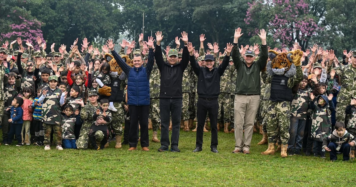 Exitosa décima edición del programa Soldado por un día del Ejército paraguayo
