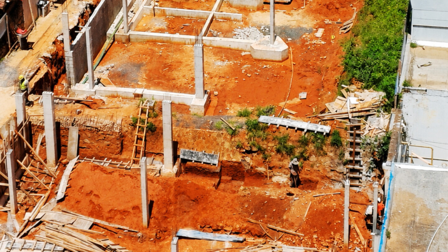 IPS: Falta de plan paraliza obra millonaria y obliga a gastar más